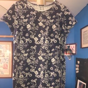 Blue and white floral bodycon dress